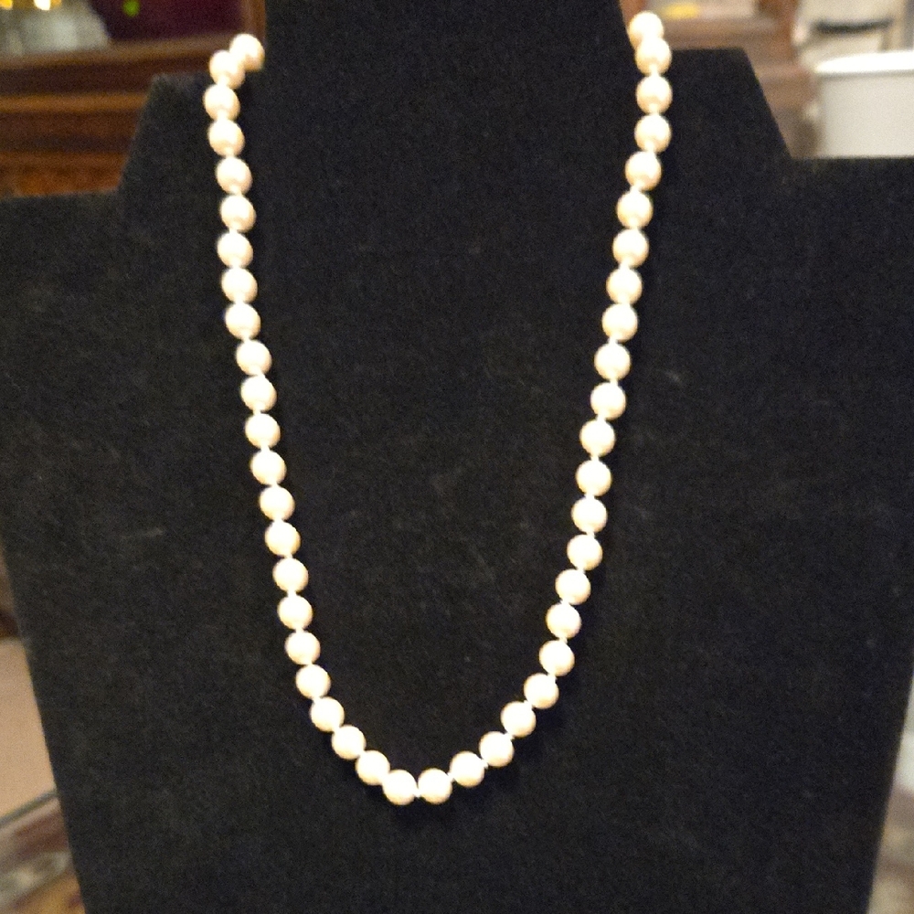 Elegant CreamFaux  Pearl Necklace